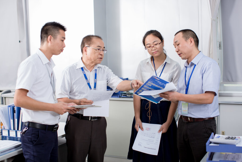 perfume atomizer manufacturing facility